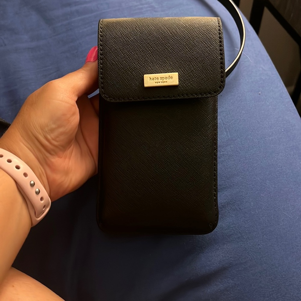 Kate spade cell phone purse